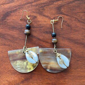 Puka shell earring with beads